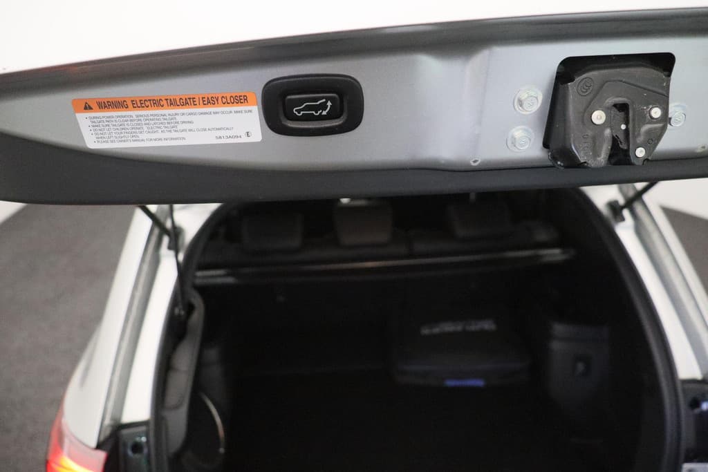 Mitsubishi Outlander 2.4 PHEV S-Edition thumbnail 19