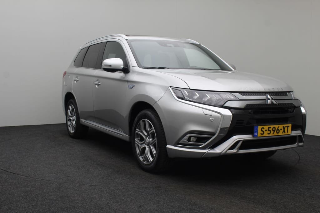 Mitsubishi Outlander 2.4 PHEV S-Edition thumbnail 22