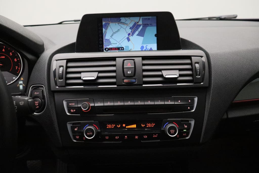 BMW 1-serie 114i EDE Executive thumbnail 20