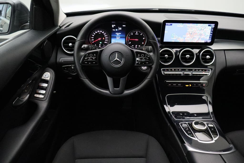 Mercedes-Benz C-Klasse Estate 220 d Business Solution thumbnail 2