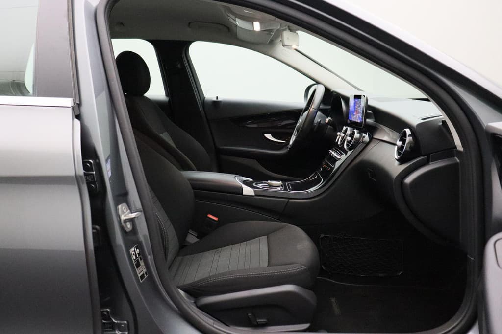 Mercedes-Benz C-Klasse Estate 220 d Business Solution thumbnail 16