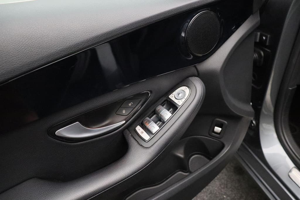 Mercedes-Benz C-Klasse Estate 220 d Business Solution thumbnail 22