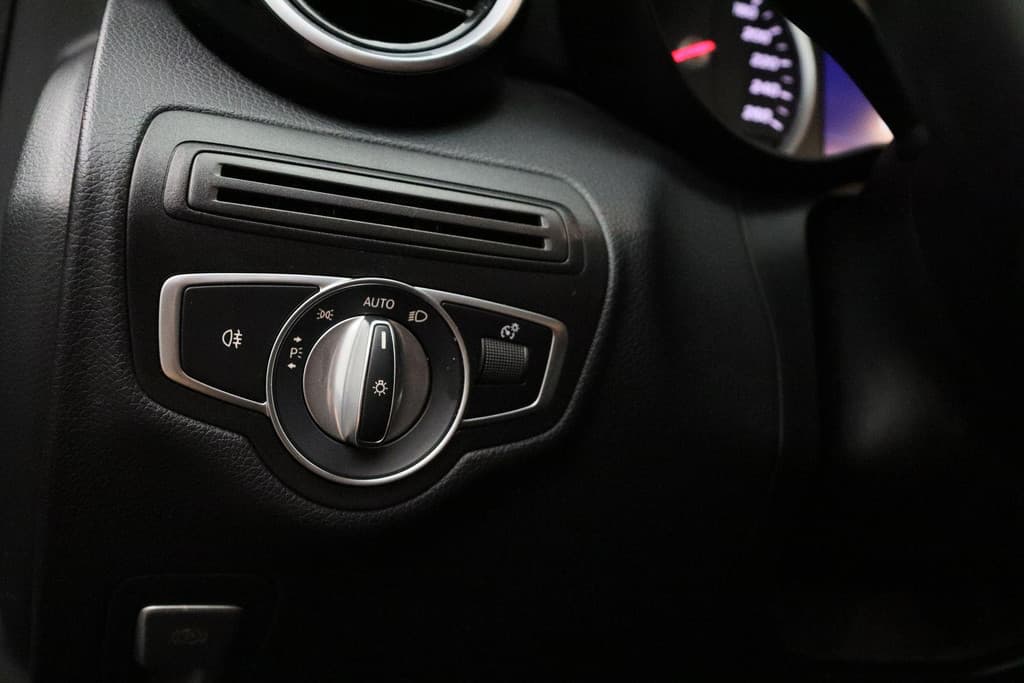 Mercedes-Benz C-Klasse Estate 220 d Business Solution thumbnail 23