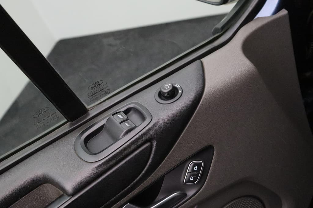 Ford Transit Custom 300 2.0 TDCI L2H1 Trend thumbnail 17