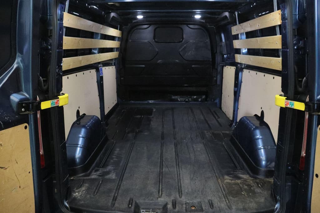 Ford Transit Custom 300 2.0 TDCI L2H1 Trend thumbnail 6