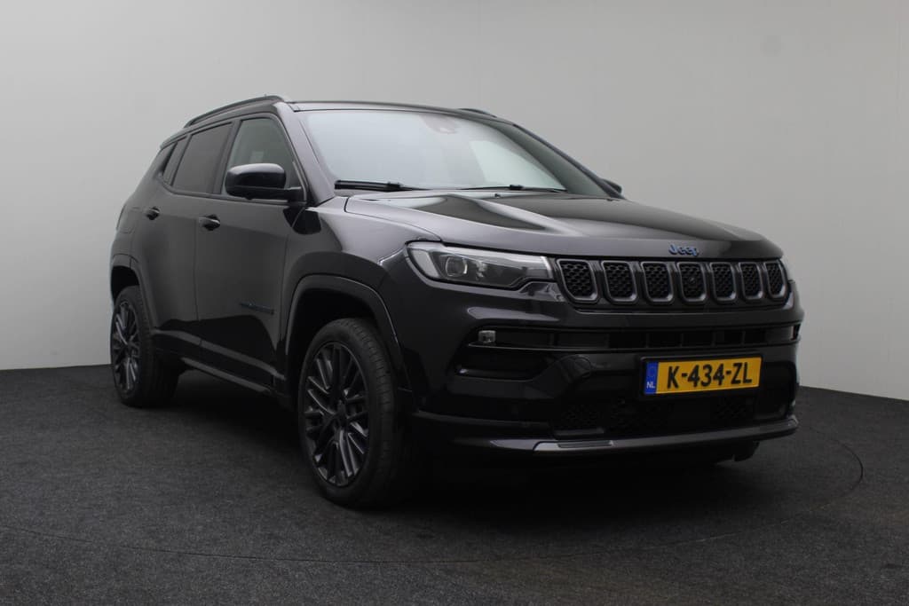 Jeep Compass 4xe 240 Plug-in Hybrid Electric S thumbnail 13