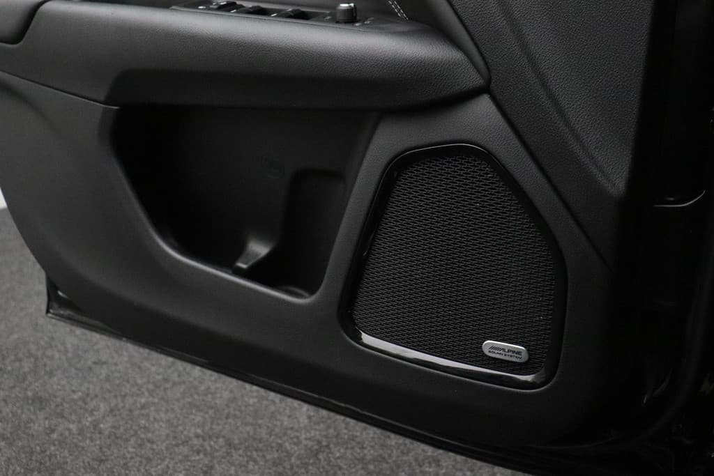 Jeep Compass 4xe 240 Plug-in Hybrid Electric S thumbnail 25