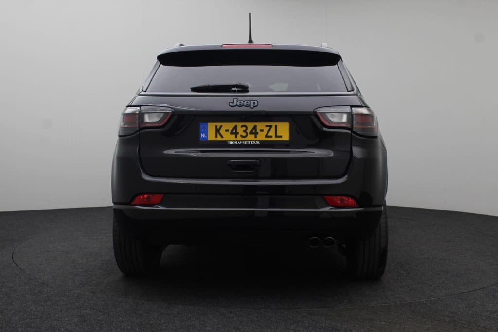 Jeep Compass 4xe 240 Plug-in Hybrid Electric S thumbnail 9