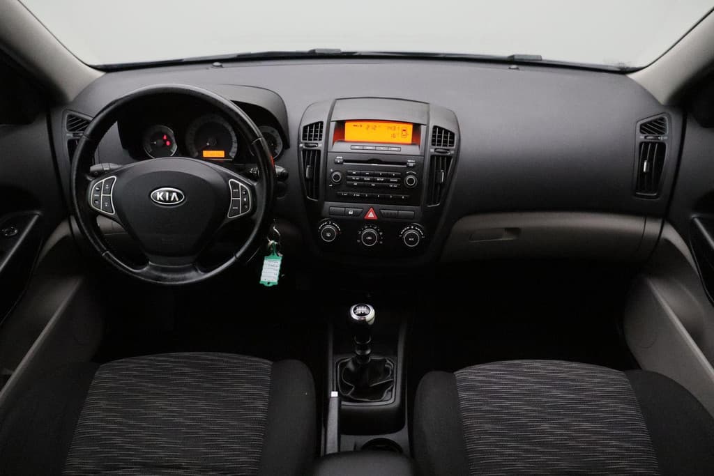 Kia Cee'd Sporty Wagon 1.6 Fifteen thumbnail 12