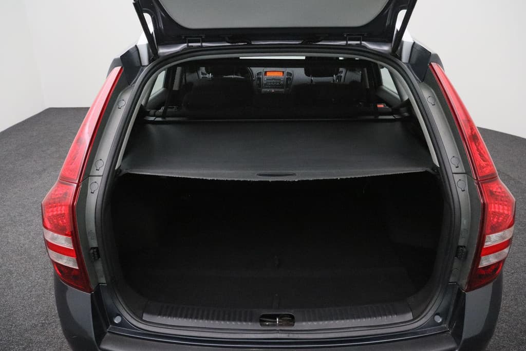 Kia Cee'd Sporty Wagon 1.6 Fifteen thumbnail 16