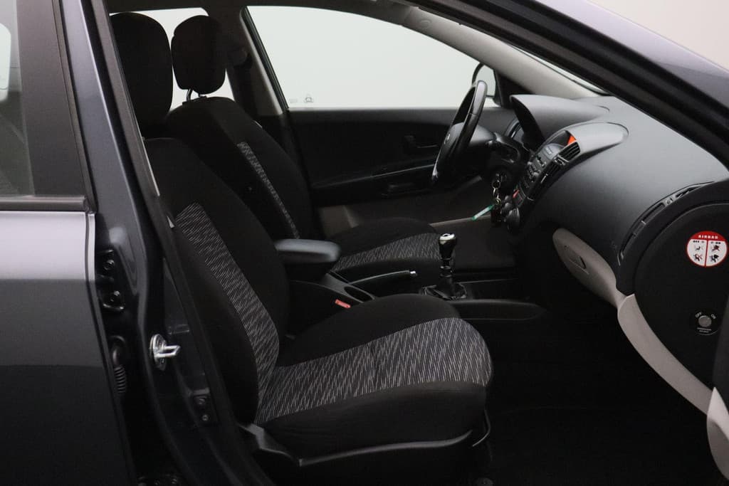 Kia Cee'd Sporty Wagon 1.6 Fifteen thumbnail 18