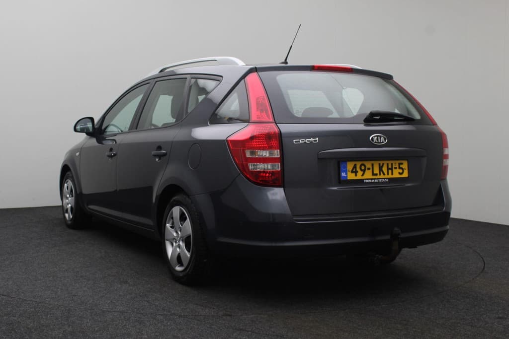 Kia Cee'd Sporty Wagon 1.6 Fifteen thumbnail 8