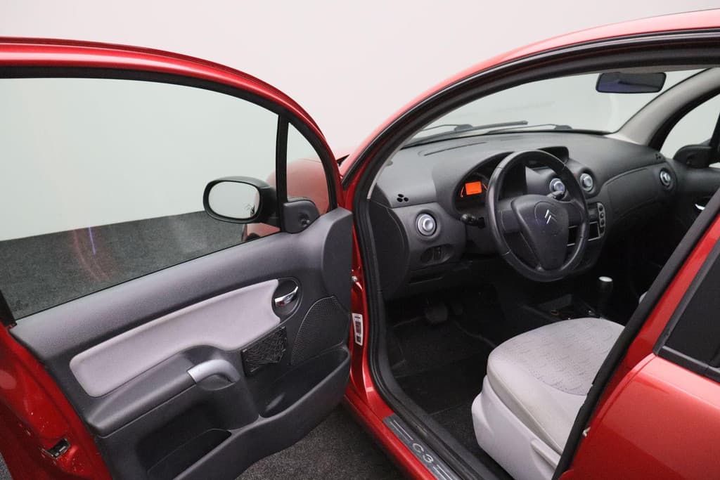 Citroën C3 1.4i Attraction thumbnail 4