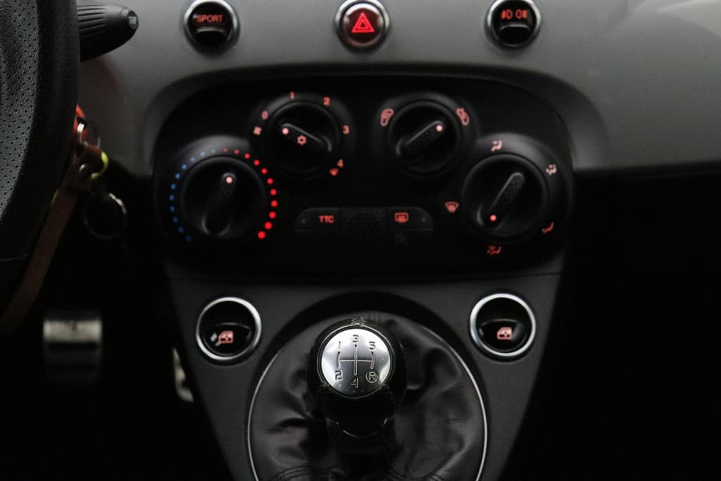 Fiat 500 1.4 T-Jet Abarth 595 thumbnail 24