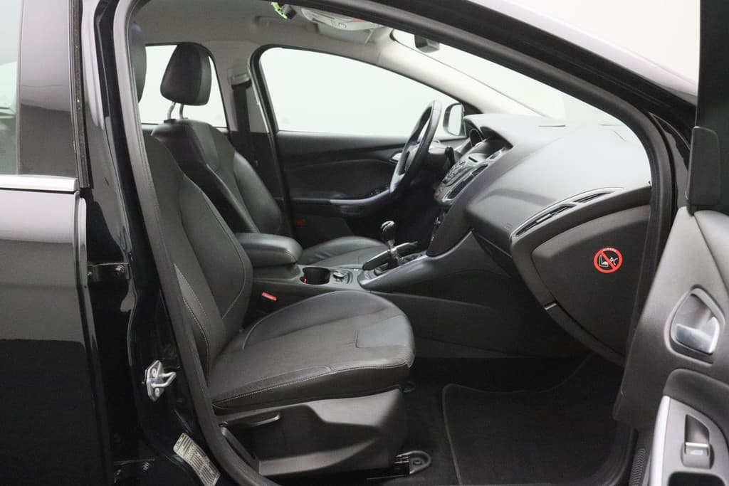 Ford Focus 1.6 EcoBoost First Edition thumbnail 19