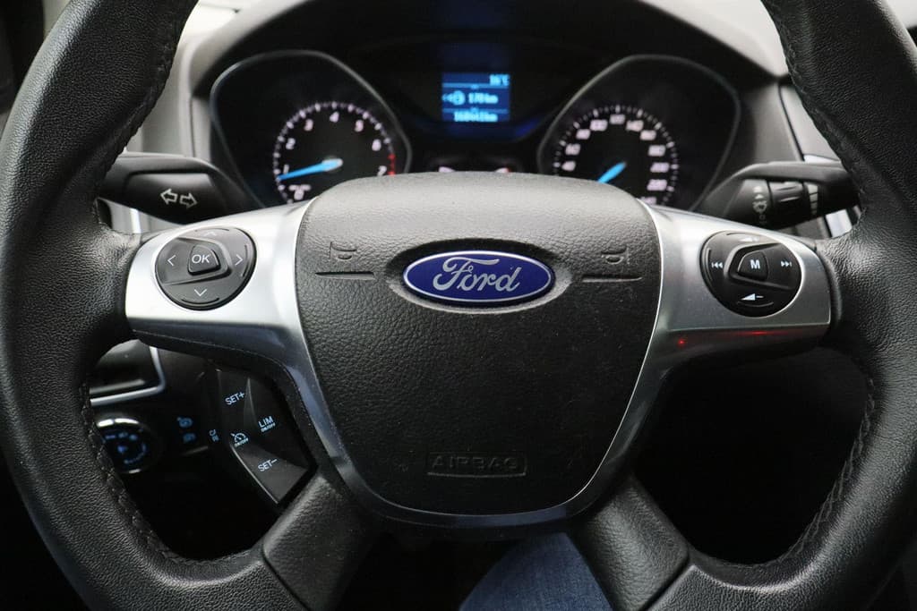 Ford Focus 1.6 EcoBoost First Edition thumbnail 24