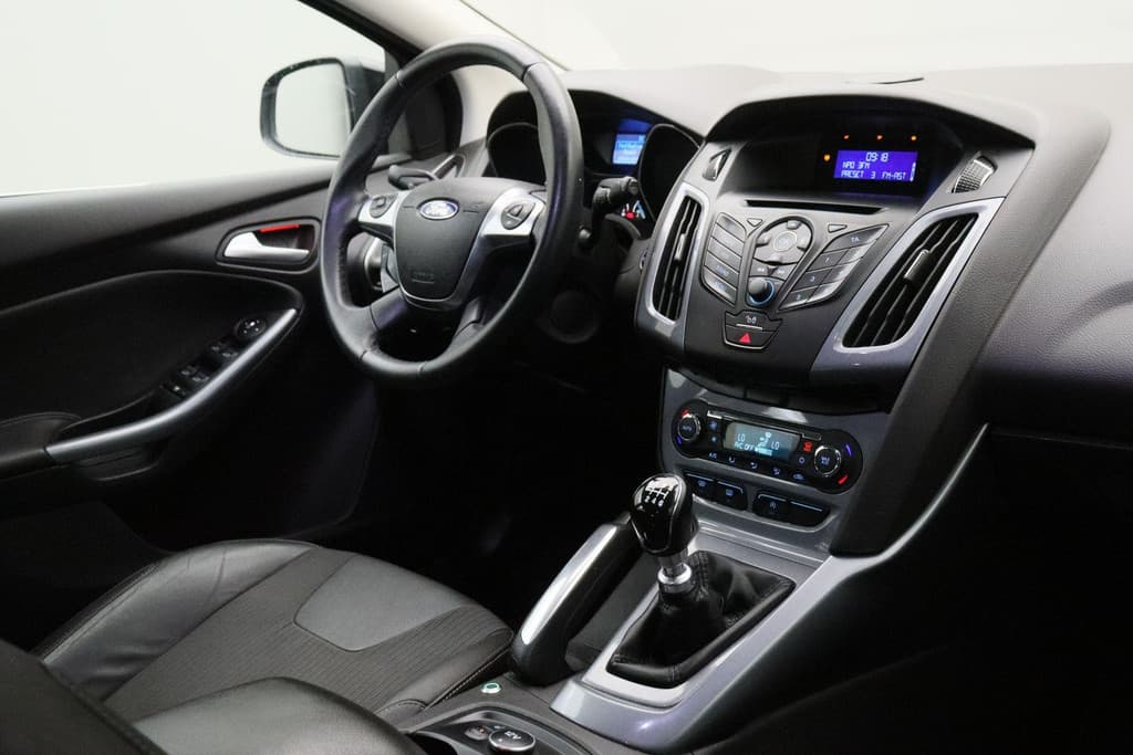 Ford Focus 1.6 EcoBoost First Edition thumbnail 6