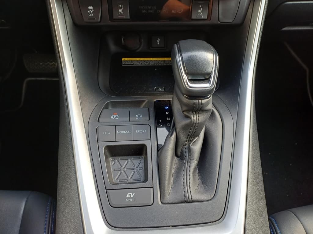 Toyota RAV4 thumbnail 48