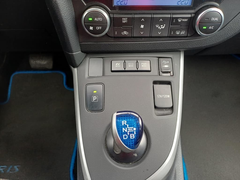 Toyota Auris thumbnail 29