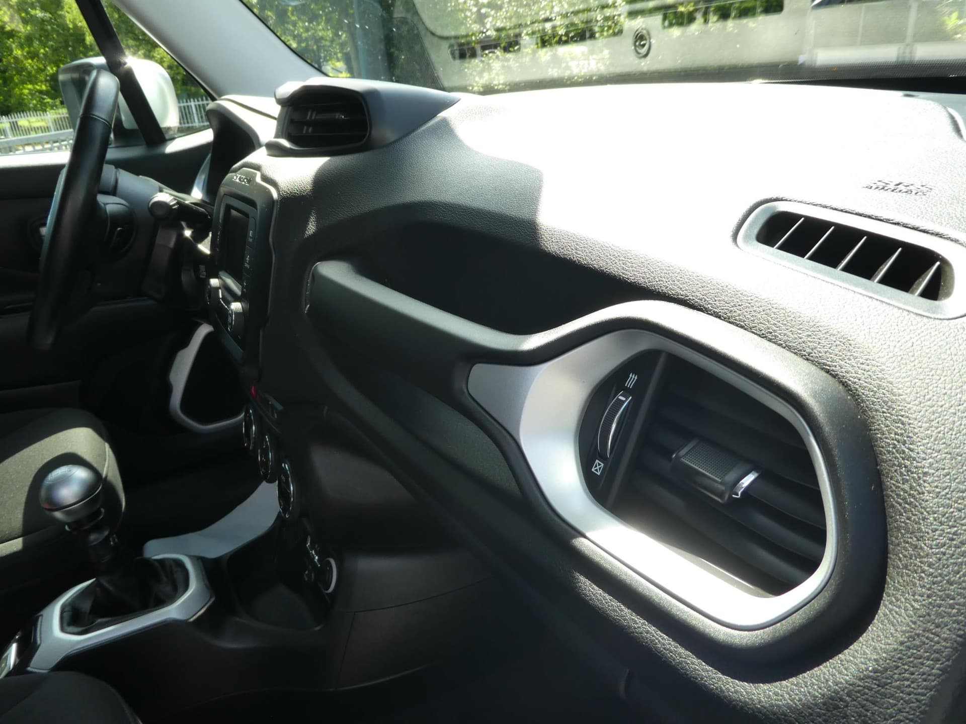 Jeep Renegade 1.4 MultiAir 140PK Limited thumbnail 11