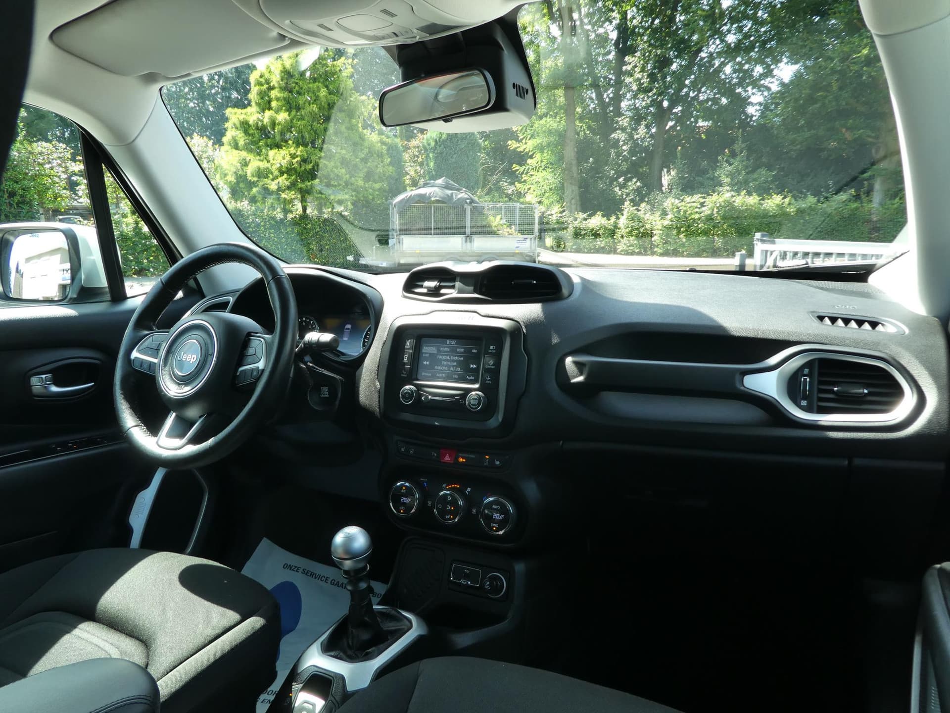 Jeep Renegade 1.4 MultiAir 140PK Limited thumbnail 8