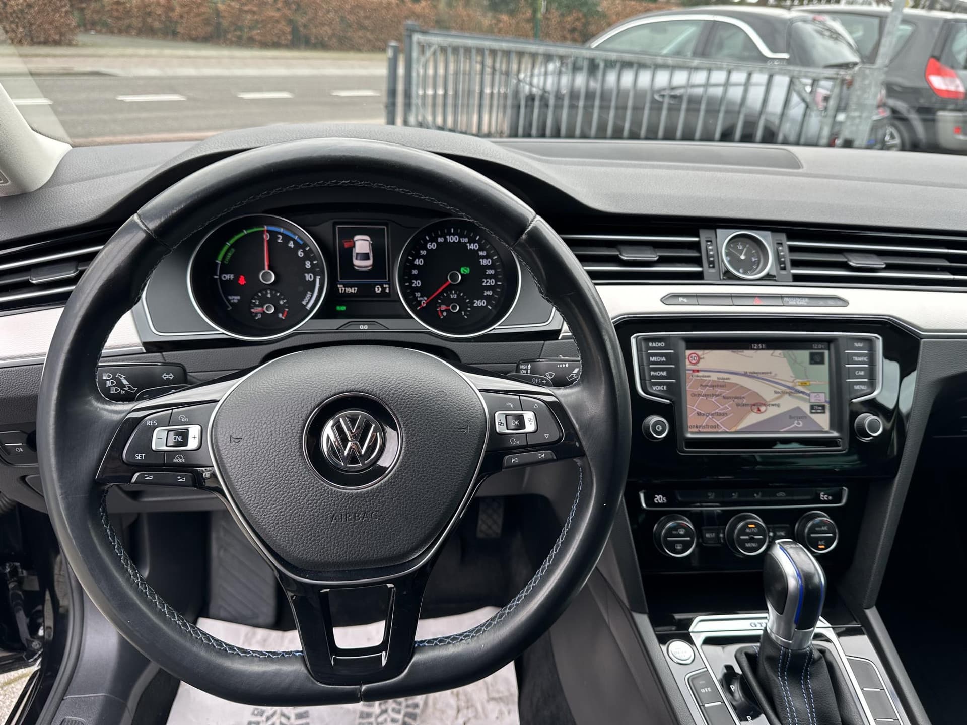 Volkswagen Passat 1.4 TSI GTE 218PK Connected Series thumbnail 12