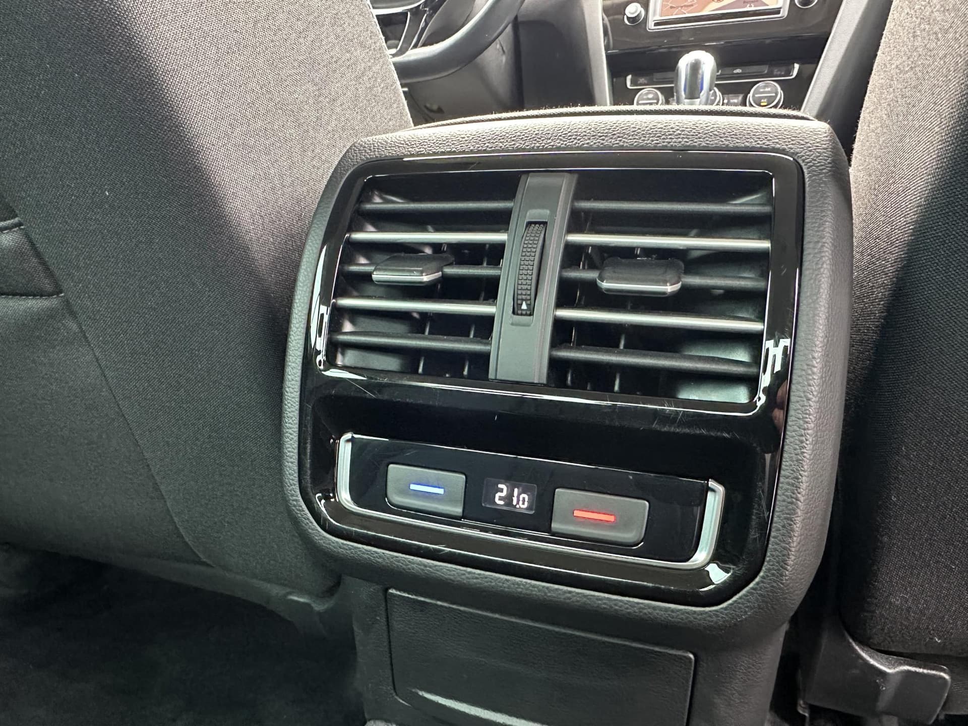 Volkswagen Passat 1.4 TSI GTE 218PK Connected Series thumbnail 20