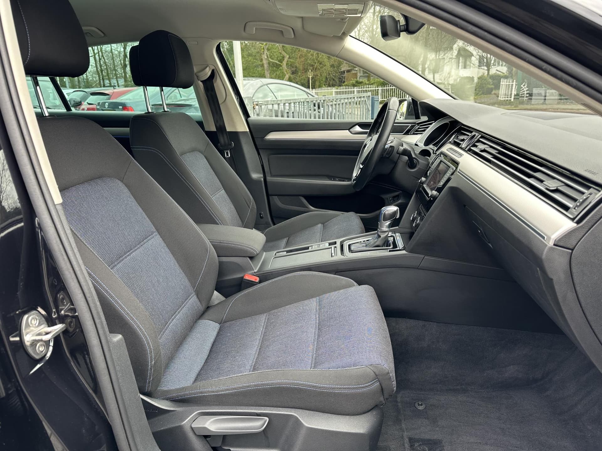 Volkswagen Passat 1.4 TSI GTE 218PK Connected Series thumbnail 10