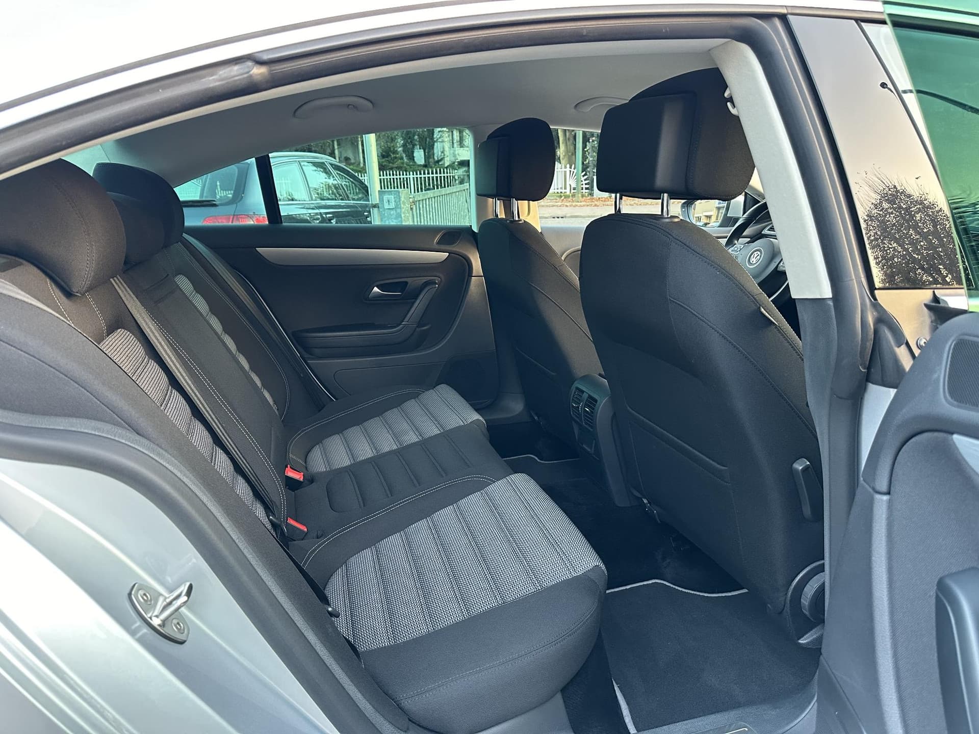 Volkswagen CC 1.4 TSI 160PK Bluemotion Sport thumbnail 18