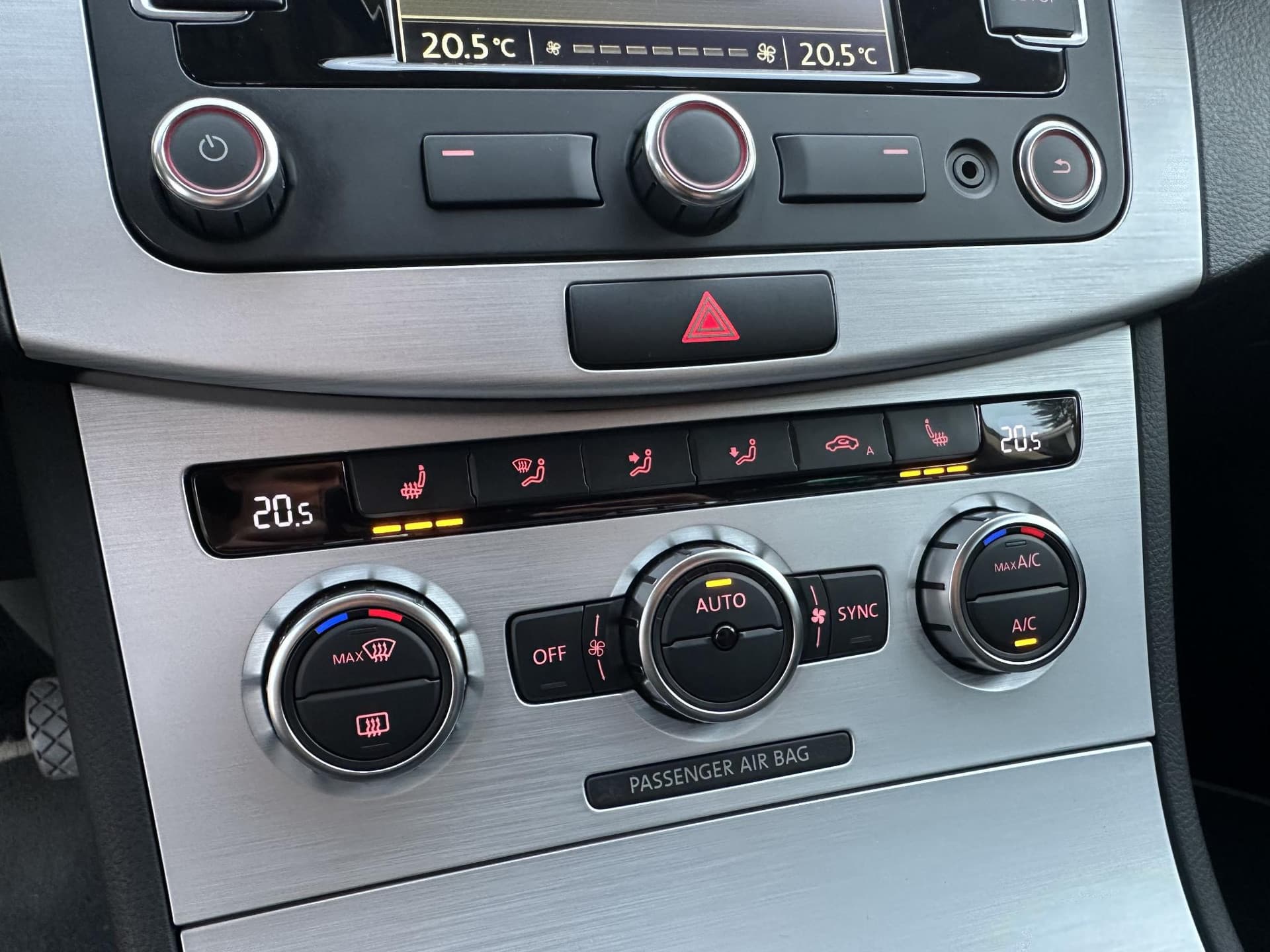 Volkswagen CC 1.4 TSI 160PK Bluemotion Sport thumbnail 22