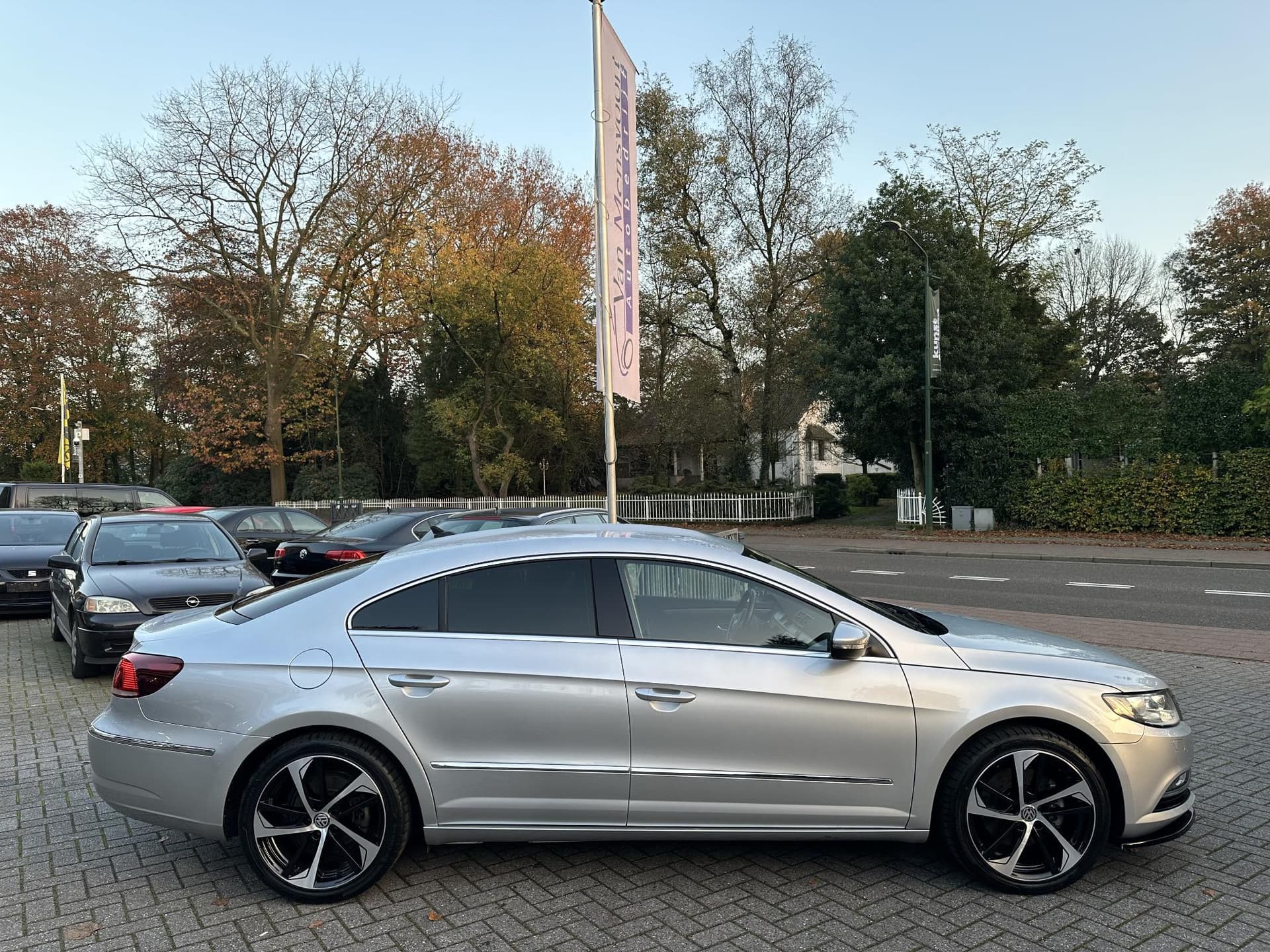 Volkswagen CC 1.4 TSI 160PK Bluemotion Sport thumbnail 5