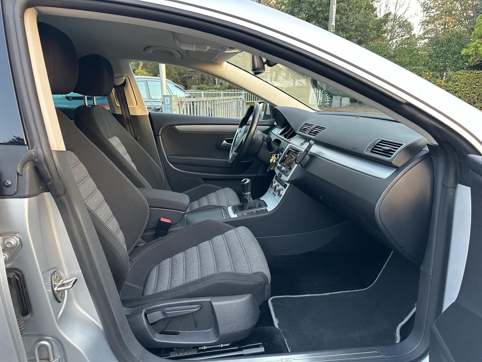 Volkswagen CC 1.4 TSI 160PK Bluemotion Sport thumbnail 8