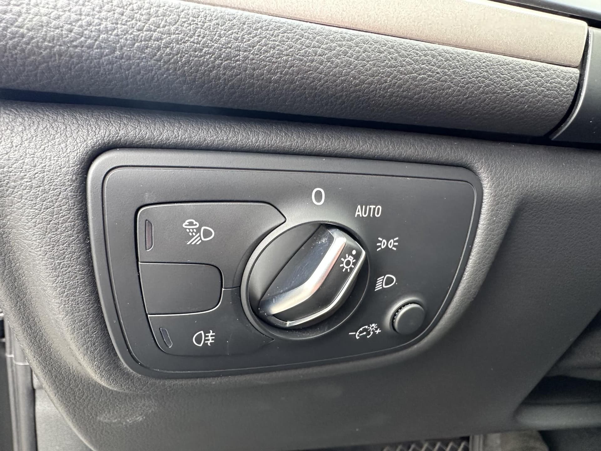 Audi A6 Avant Avant 2.0 TDI 190PK ultra Automatic Premium Edition thumbnail 22