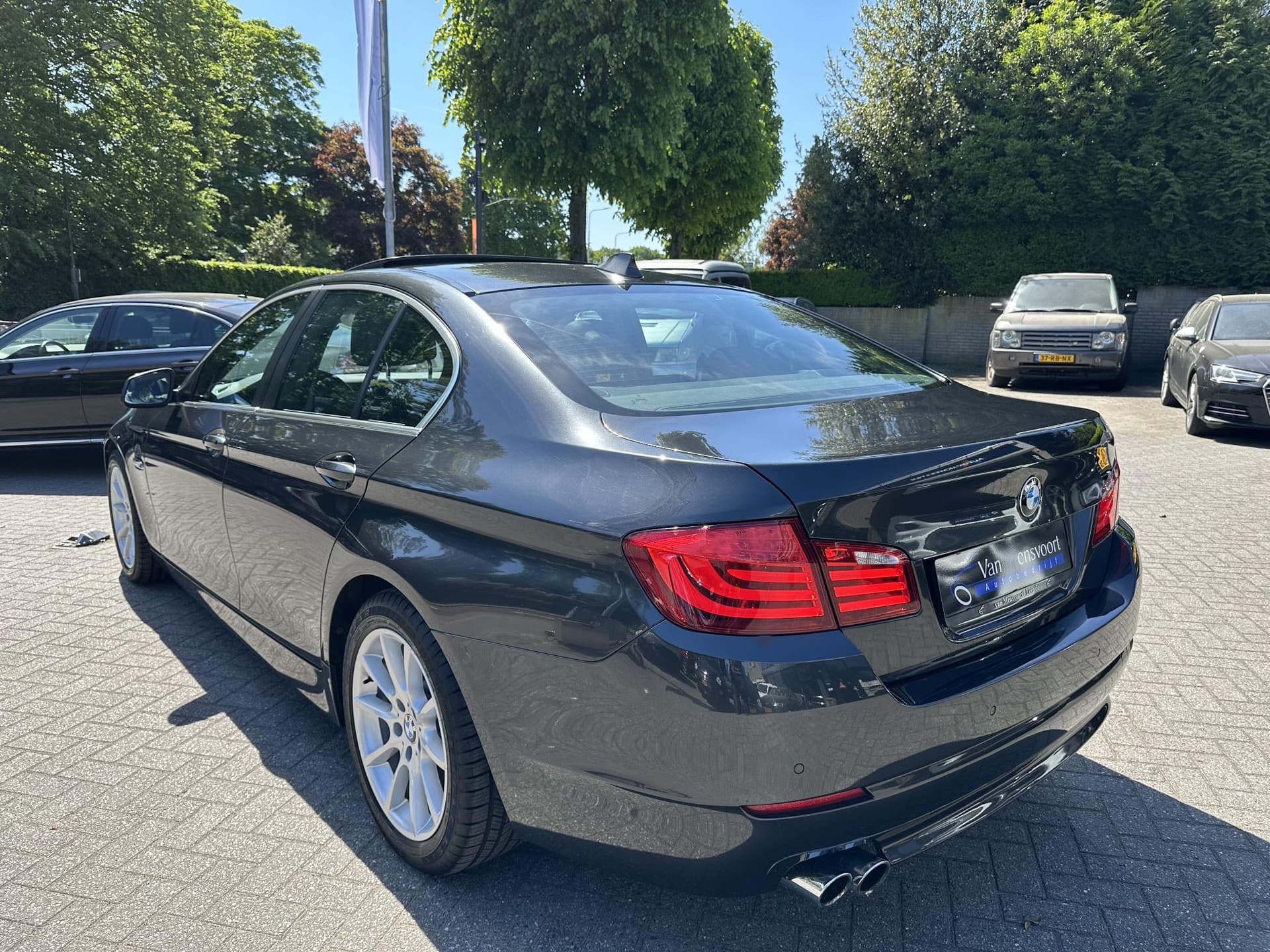 BMW 5-serie 528i H6 258PK High Executive thumbnail 3