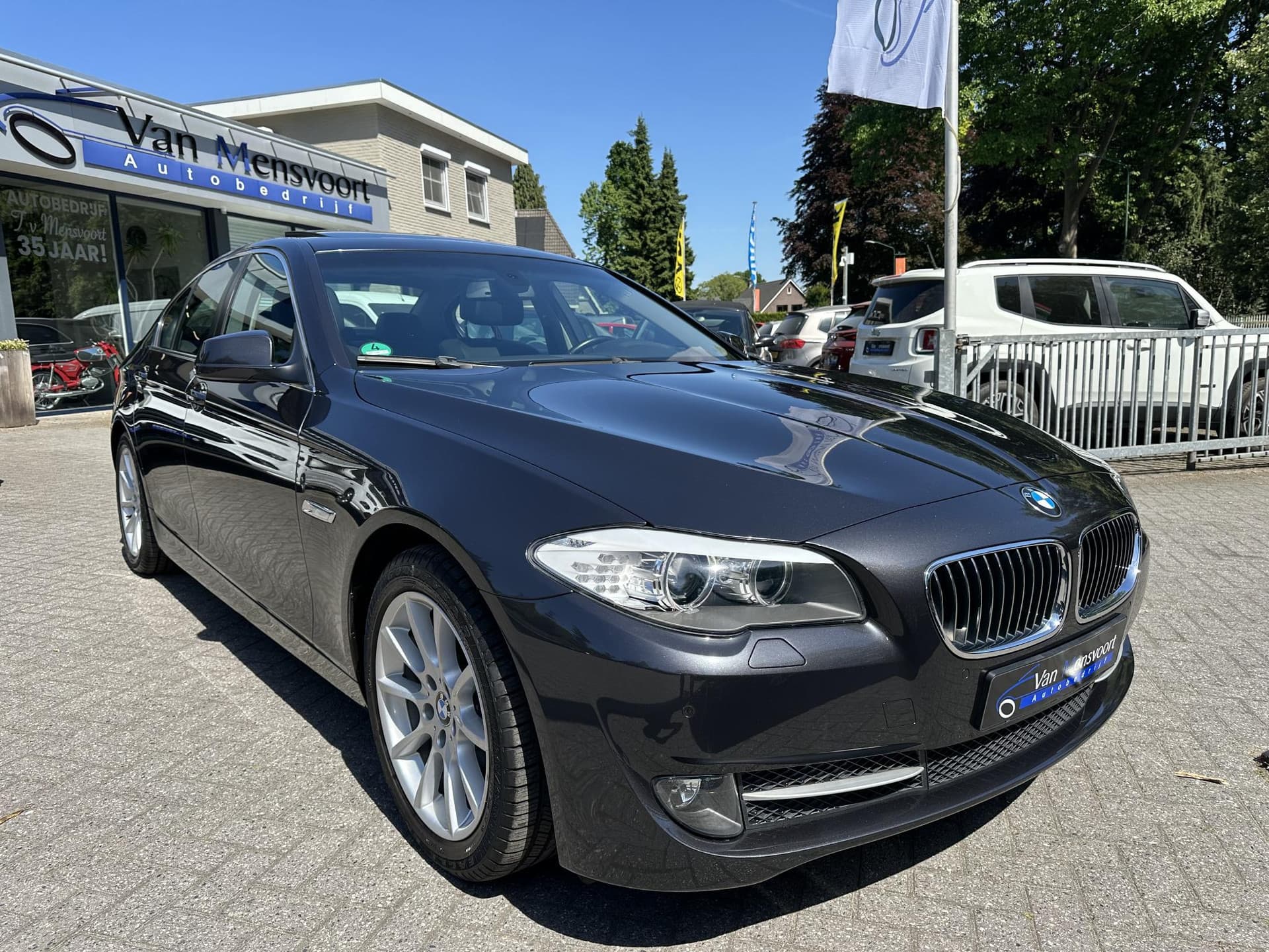 BMW 5-serie 528i H6 258PK High Executive thumbnail 6