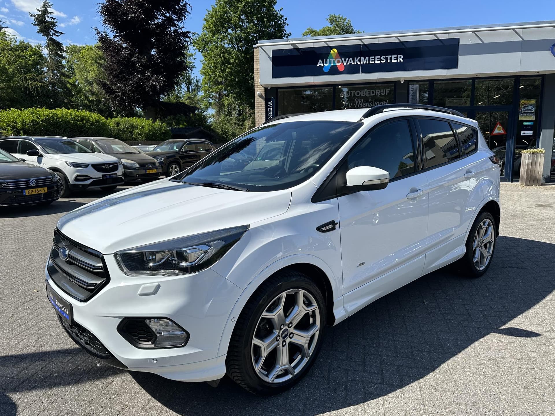 Ford Kuga 1.5 EcoBoost 182PK AWD Automaat ST-Line thumbnail 2