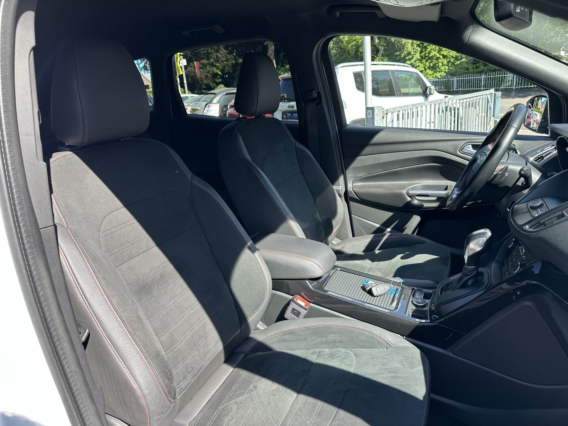 Ford Kuga 1.5 EcoBoost 182PK AWD Automaat ST-Line thumbnail 13