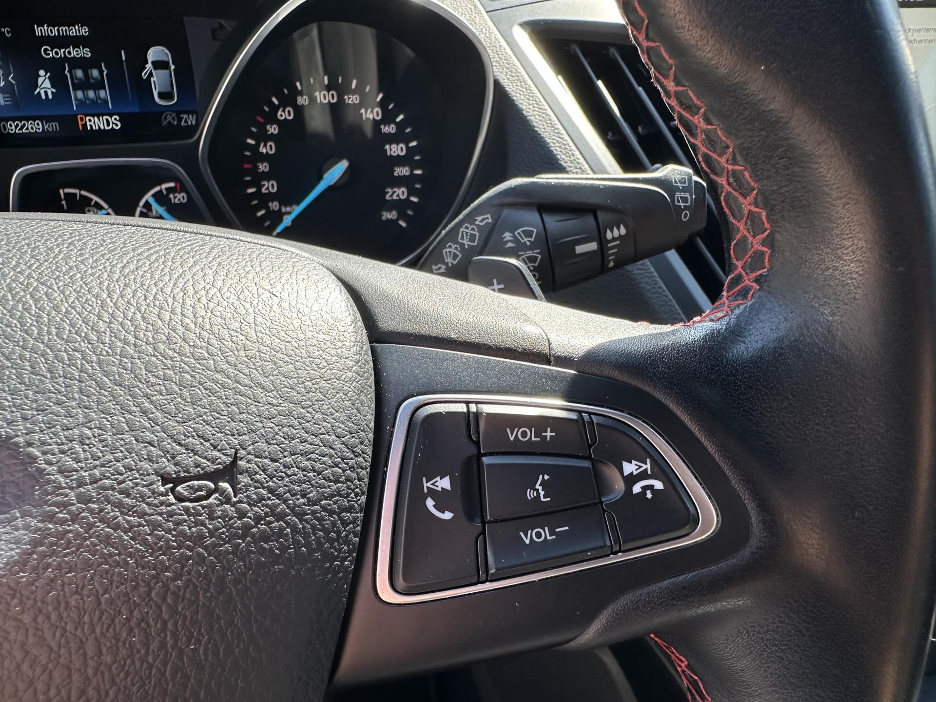 Ford Kuga 1.5 EcoBoost 182PK AWD Automaat ST-Line thumbnail 29