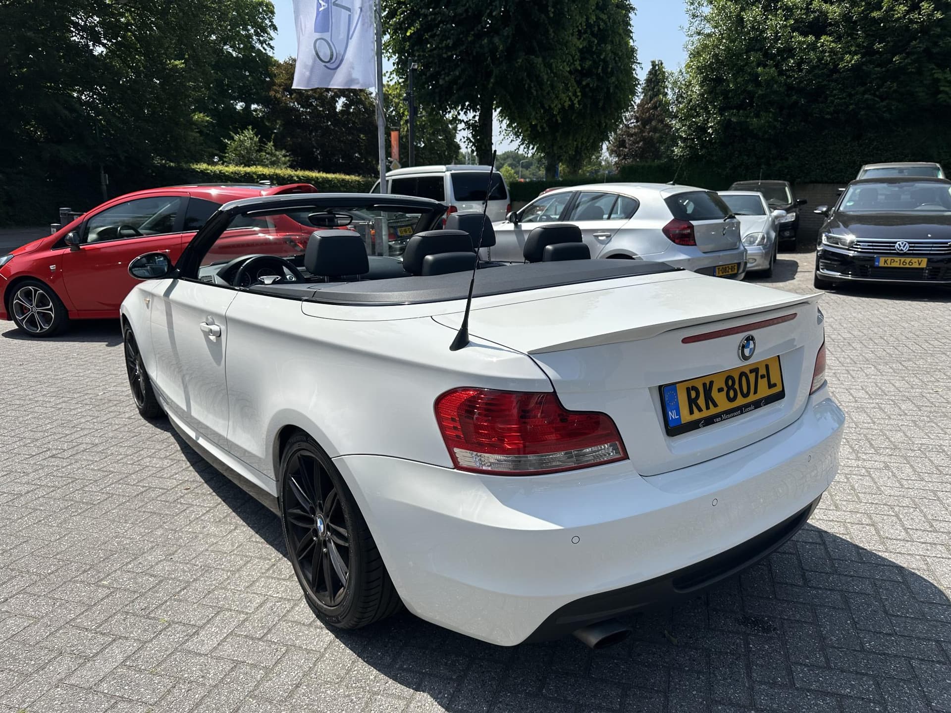 BMW 1-serie Cabrio Cabrio 118i 2.0i M-Pakket thumbnail 3