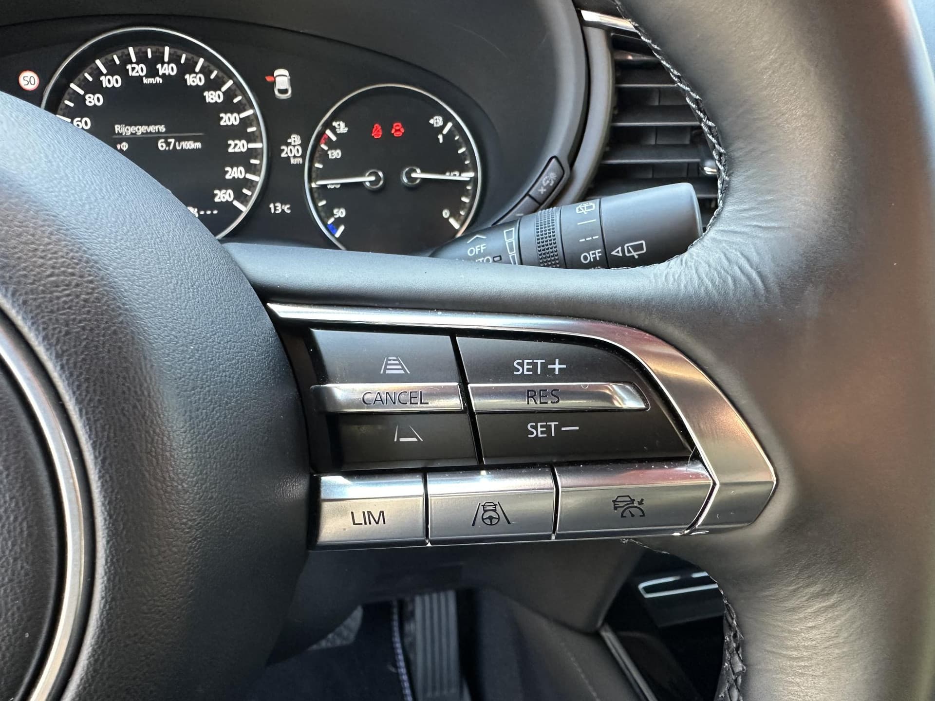 Mazda CX-30 2.0 e-SKYACTIV-G M-Hybrid Exclusive-Line A thumbnail 28