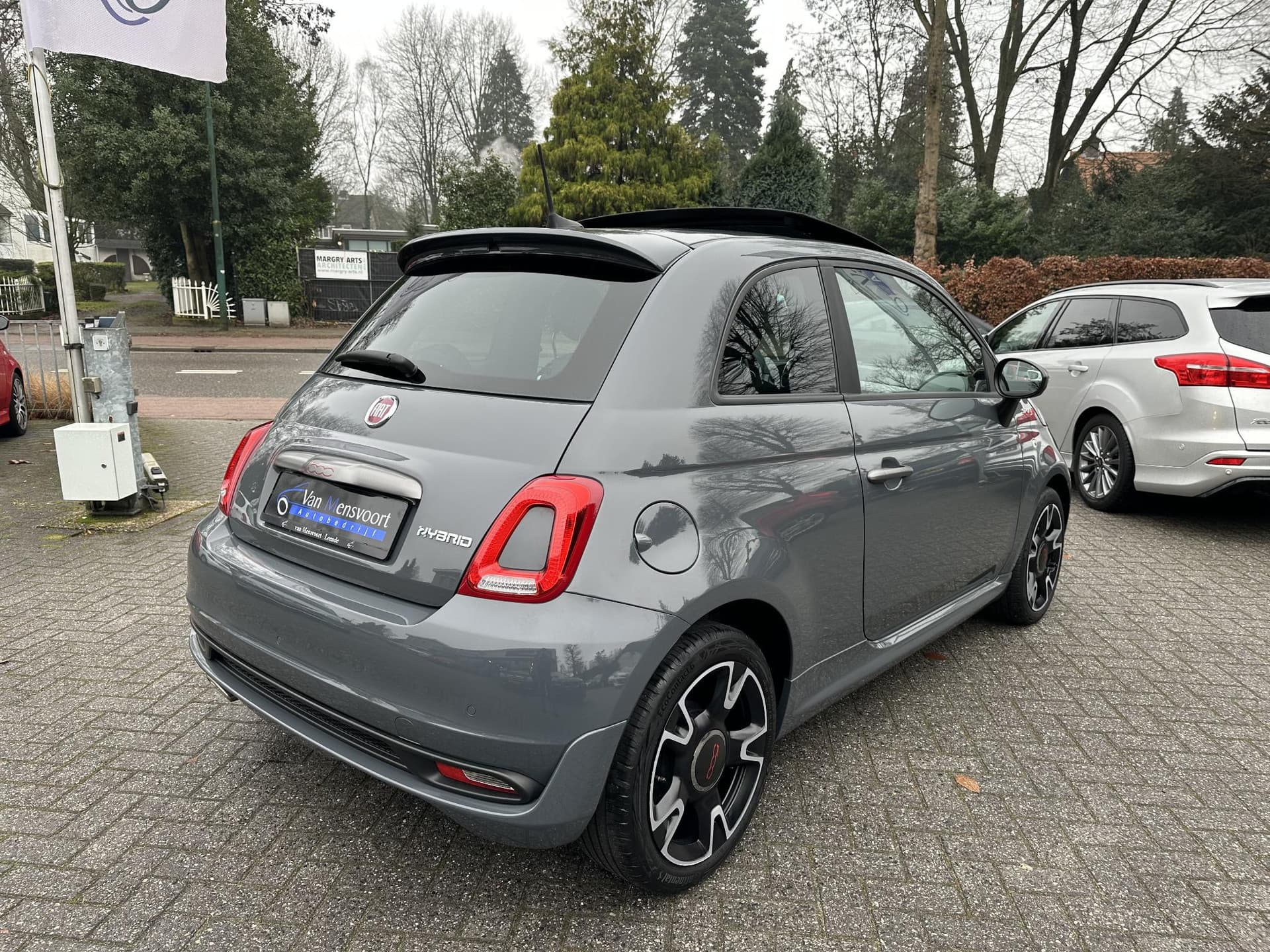 Fiat 500 1.0 Hybrid Sport thumbnail 4
