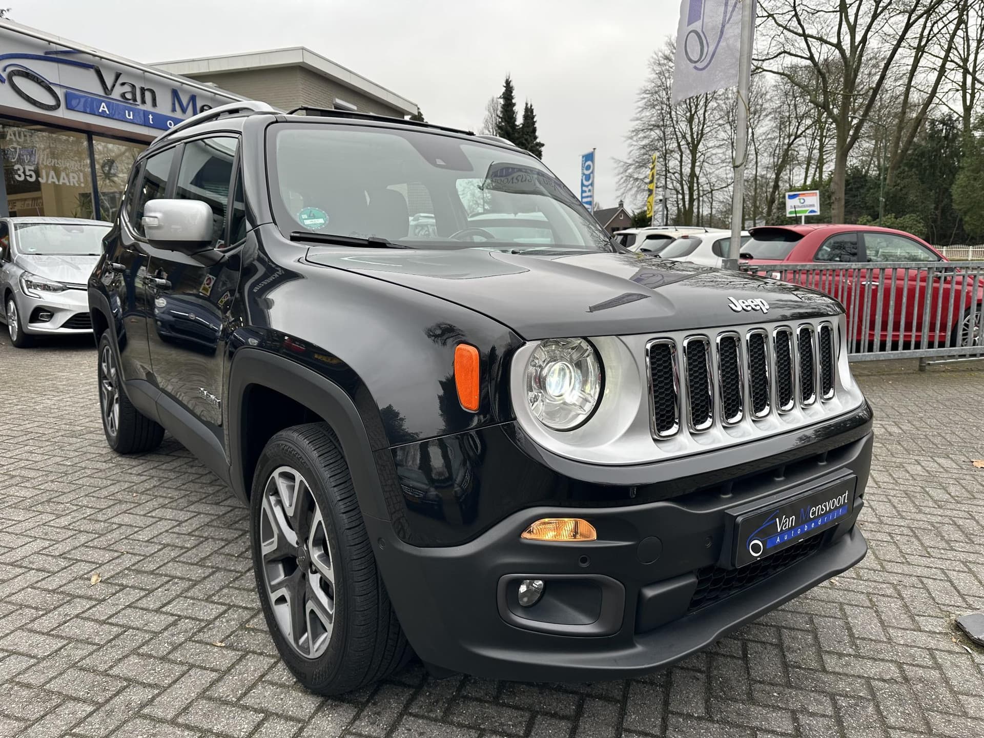 Jeep Renegade 1.4 MultiAir 170PK Automaat Limited AWD thumbnail 6