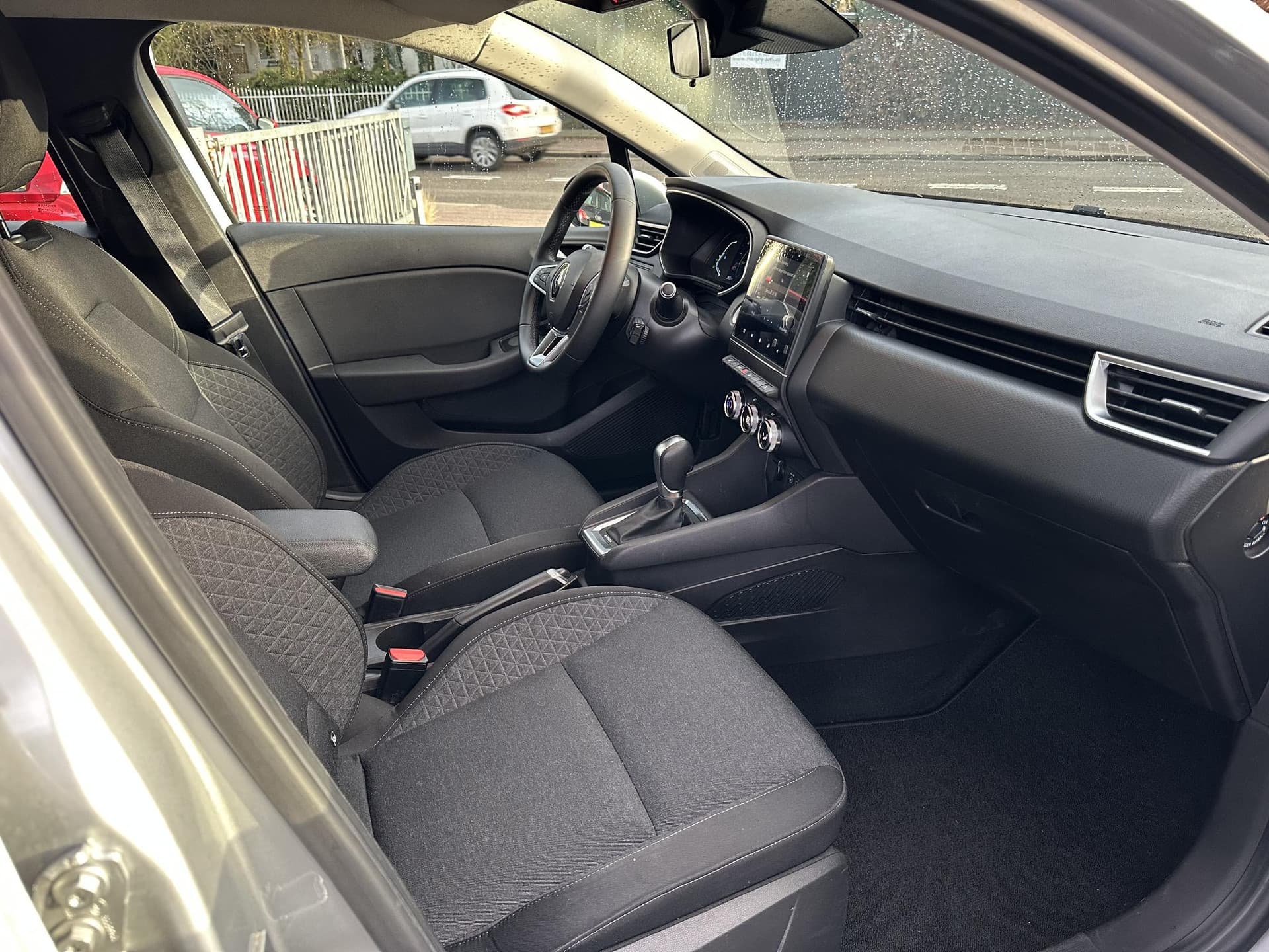 Renault Clio 1.6 E-Tech Hybrid 140 Business Zen thumbnail 13