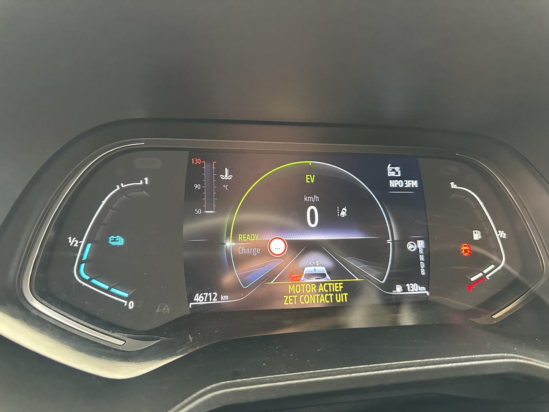 Renault Clio 1.6 E-Tech Hybrid 140 Business Zen thumbnail 26