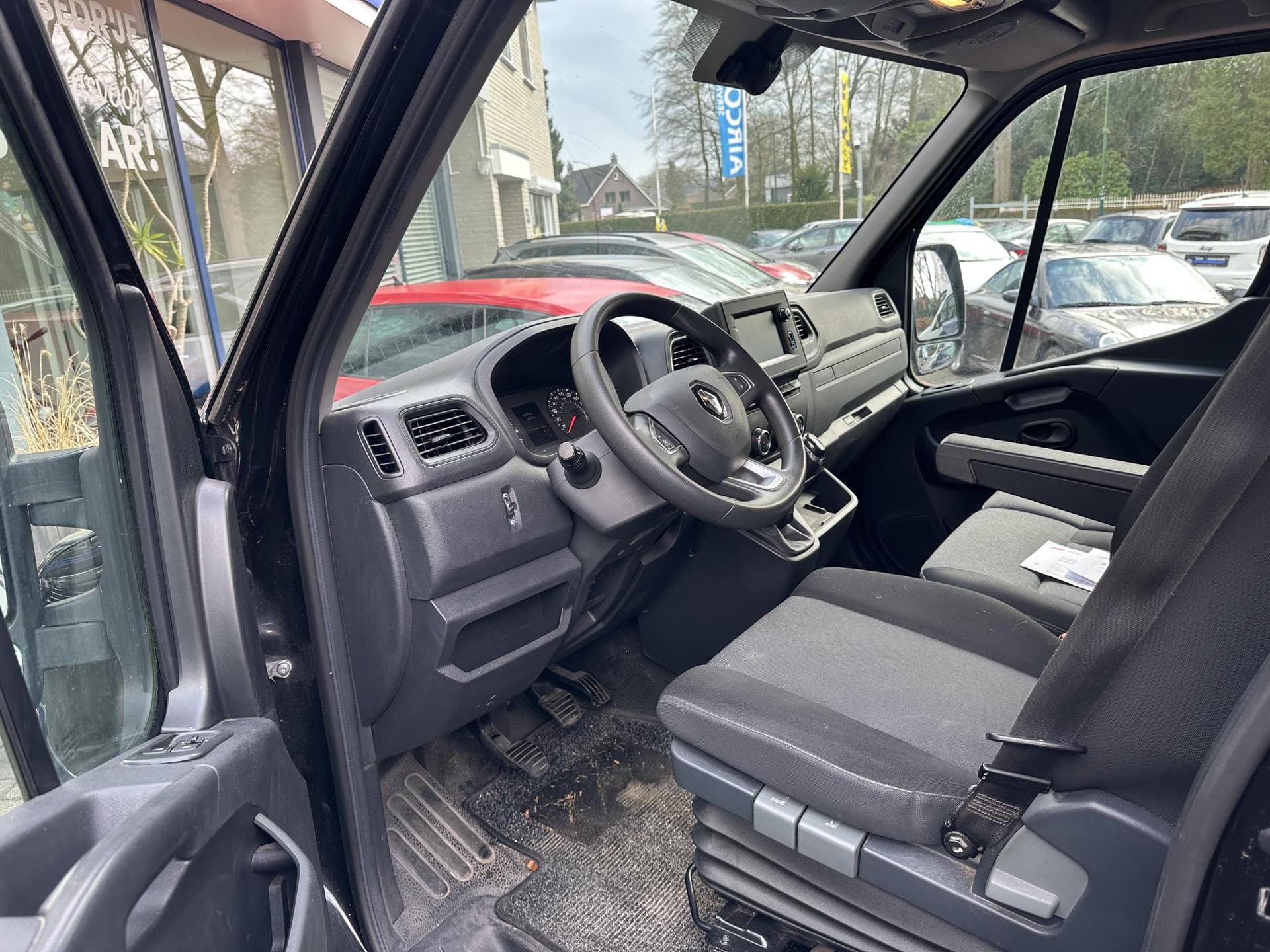 Renault Master T35 2.3 dCi 135 L1H1 thumbnail 13