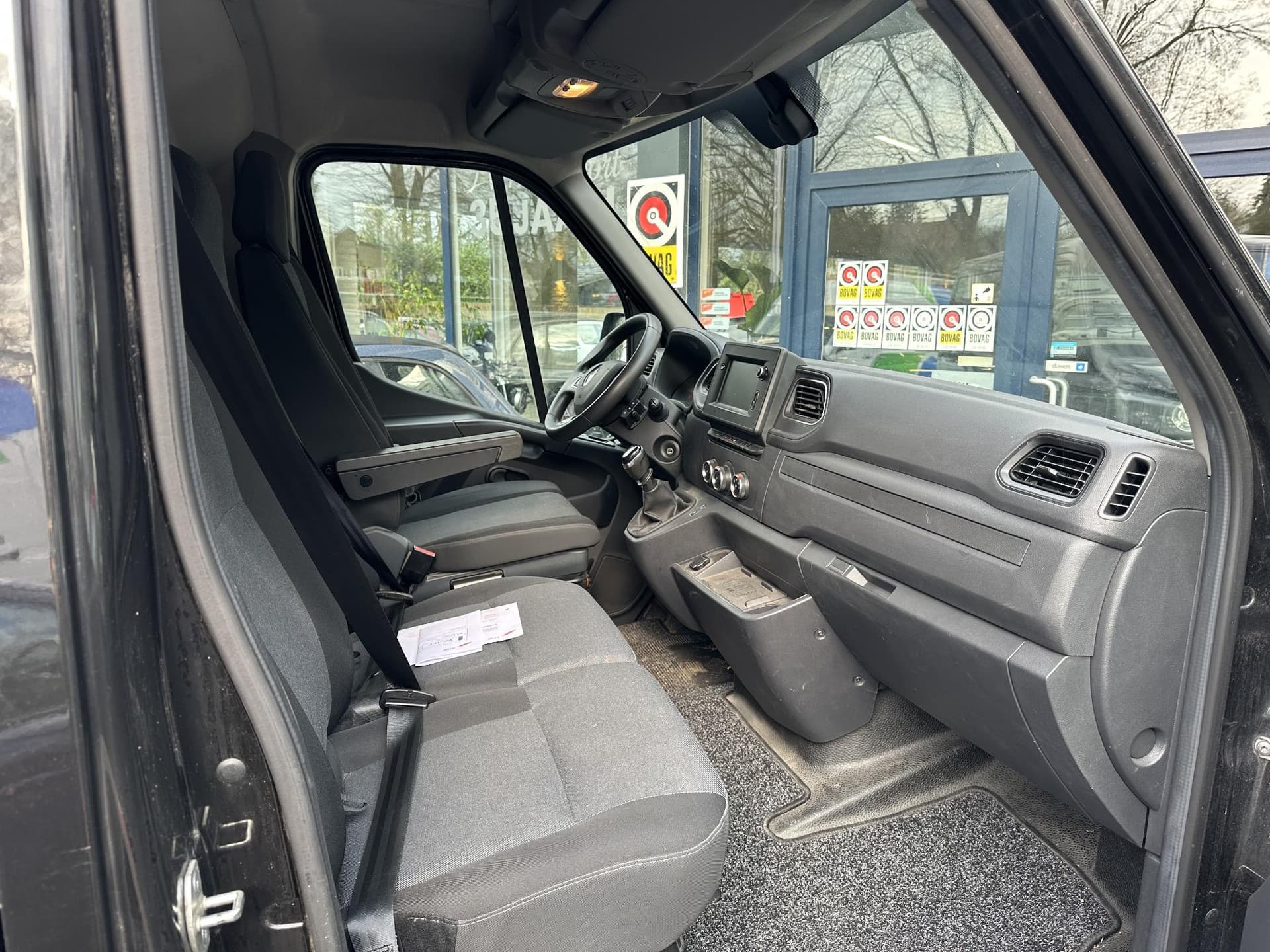 Renault Master T35 2.3 dCi 135 L1H1 thumbnail 7