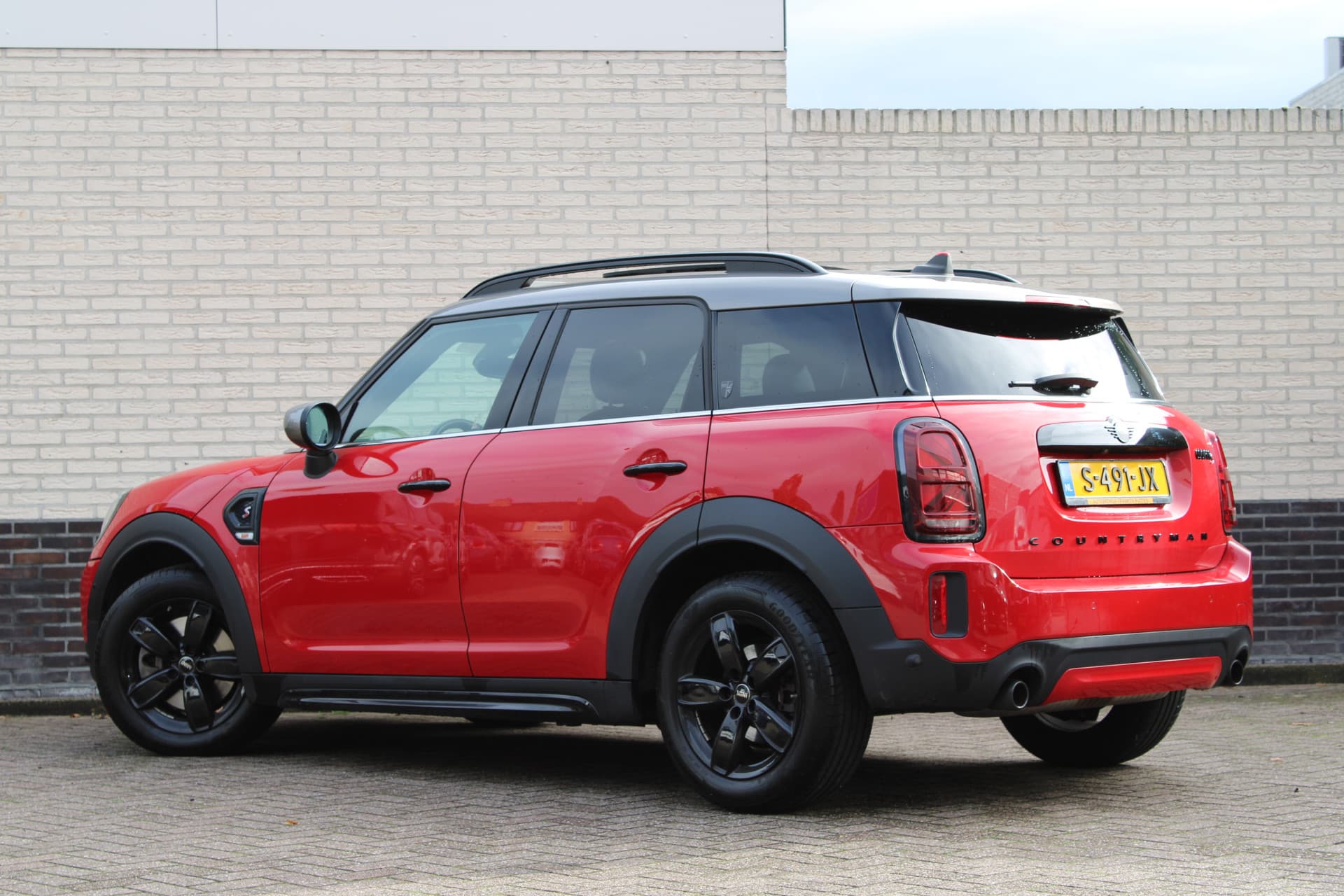 MINI Countryman 2.0 Cooper S Boardwalk Edition thumbnail 3