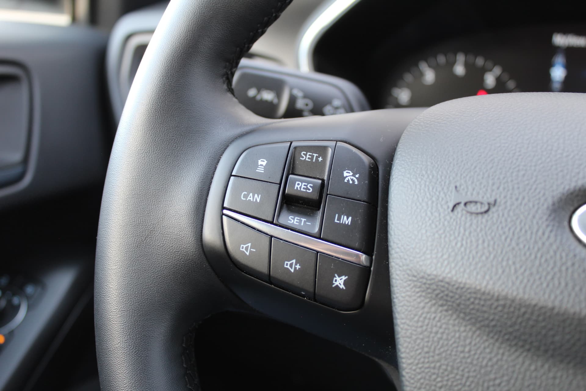 Ford FOCUS Wagon 1.0 EcoBoost 125PK Titanium Active thumbnail 9