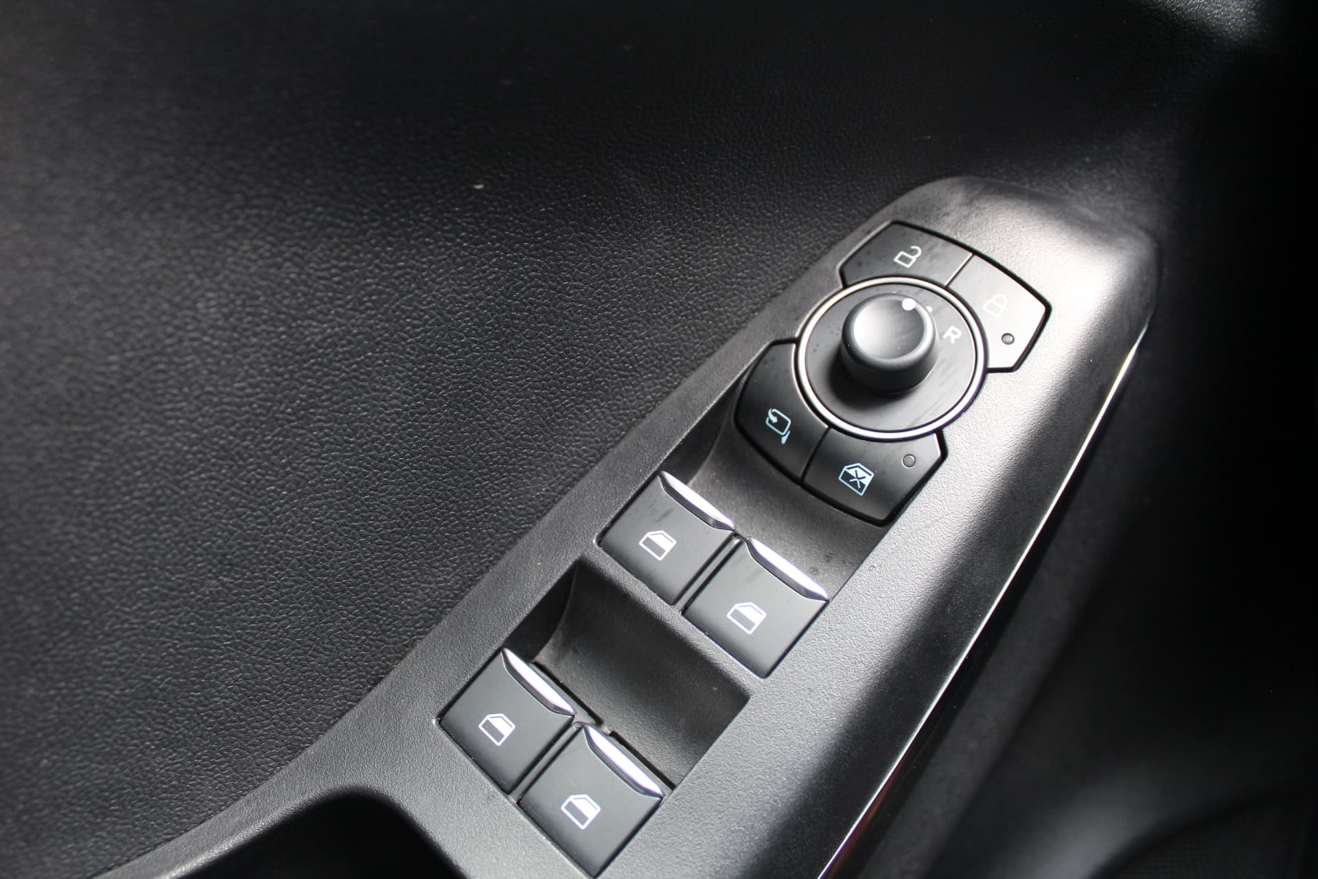 Ford Puma 1.0 EcoBoost 155PK Hybrid ST-Line X thumbnail 17