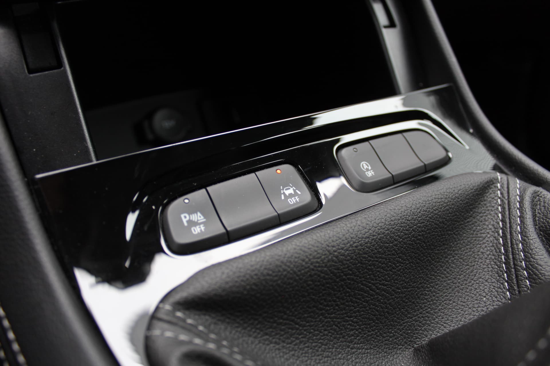 Opel Grandland 1.2T 130PK thumbnail 25